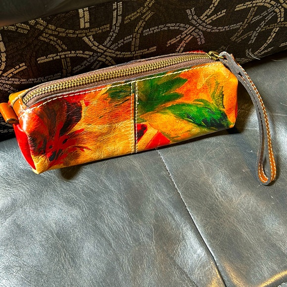 Patricia Nash Handbags - Euc Patricia Nash makeup bag.